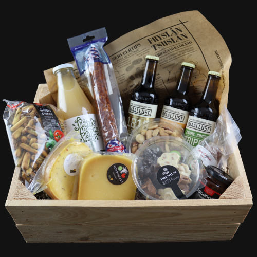Kerstpakket-stoer-kistje Kerstpakket Stoer Kistje, prachtig houten kistje gevuld met de lekkerste delicatessen van Nederland