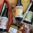 De Weldoener cadeau pakket inhoud met Maallust bieren, kaasjes, worst en mosterd